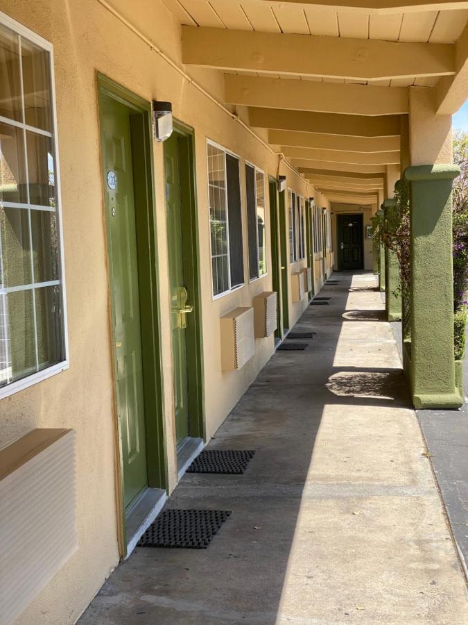 Holiday Motel Morgan Hill Exterior foto